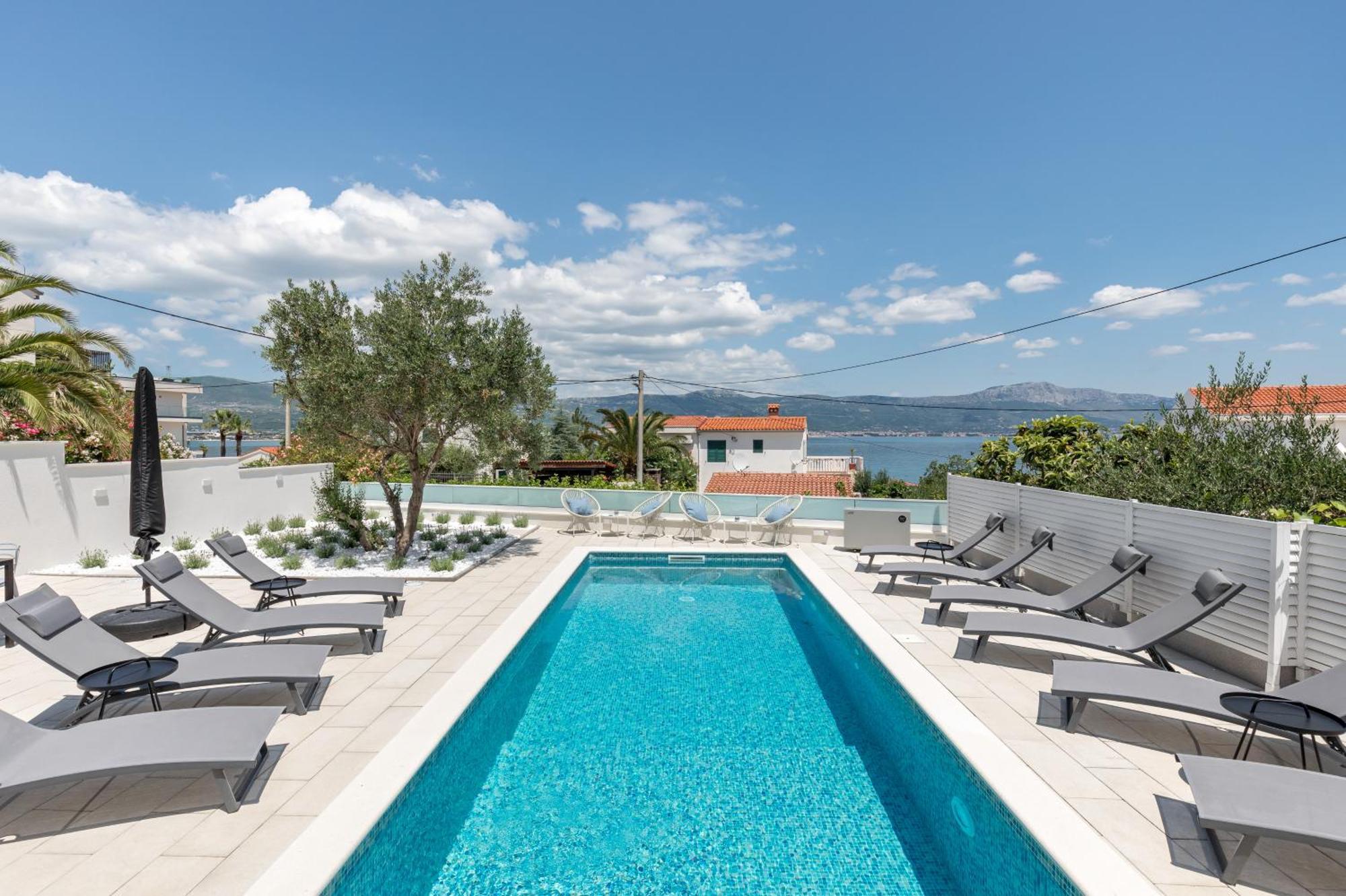 Apartments Marina Trogir Exteriör bild