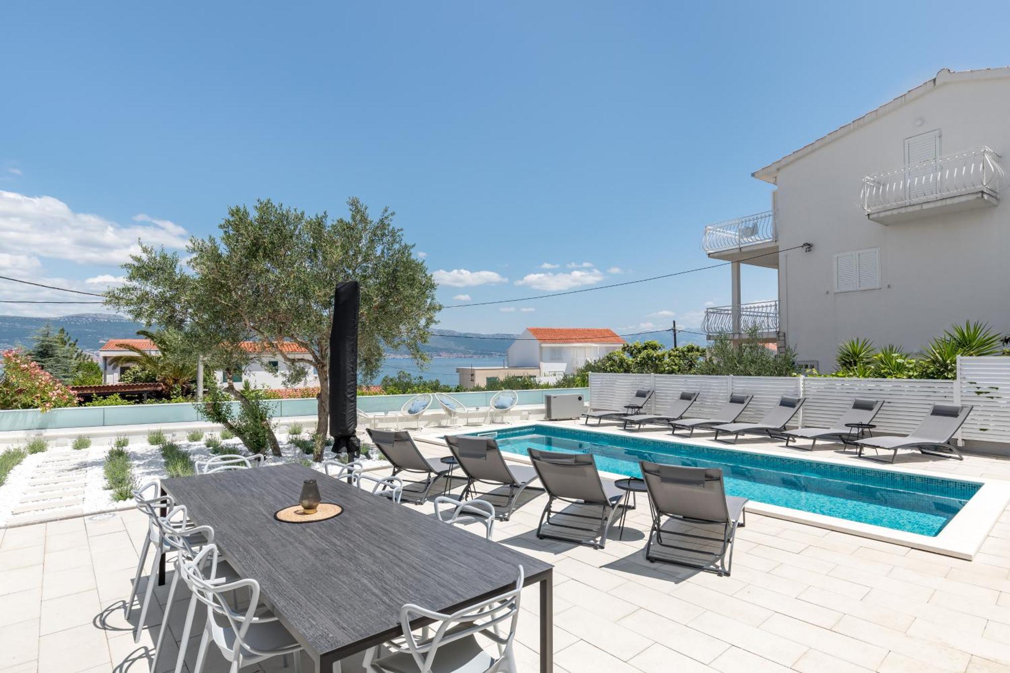 Apartments Marina Trogir Exteriör bild