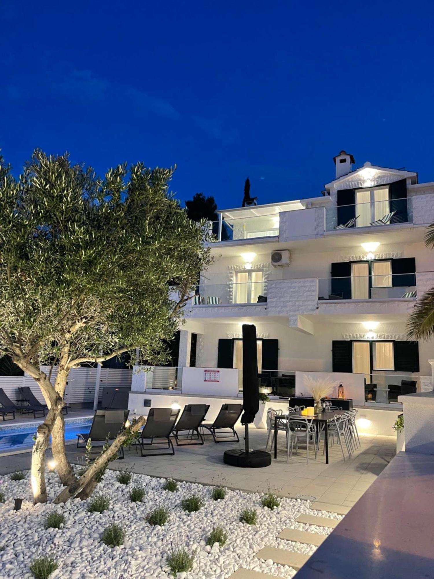 Apartments Marina Trogir Exteriör bild