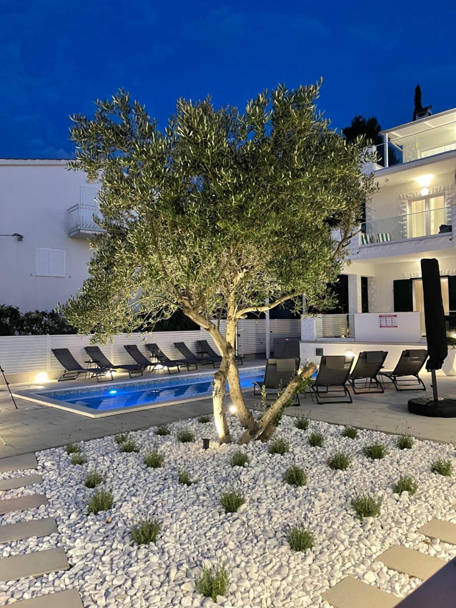 Apartments Marina Trogir Exteriör bild